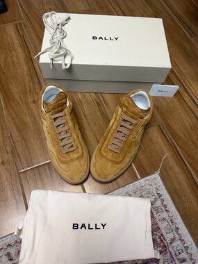 Bally Men's Parrel Lace-Up Deserto/ Ambra Suede Sneakers Size 9-Brand New!!